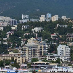 Ялта вошла в четвёрку популярных направлений для романтических путешествий в декабре - «Туризм Крыма»
