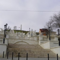 Подрядчика обвиняют в хищении при ремонте Митридатских лестниц в Керчи - «Происшествия Крыма»