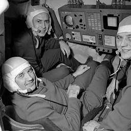 «Янтарь», «Союз-11» - «История»