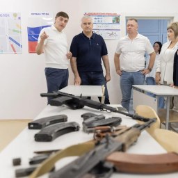 А жизнь продолжается - «Политика Крыма»